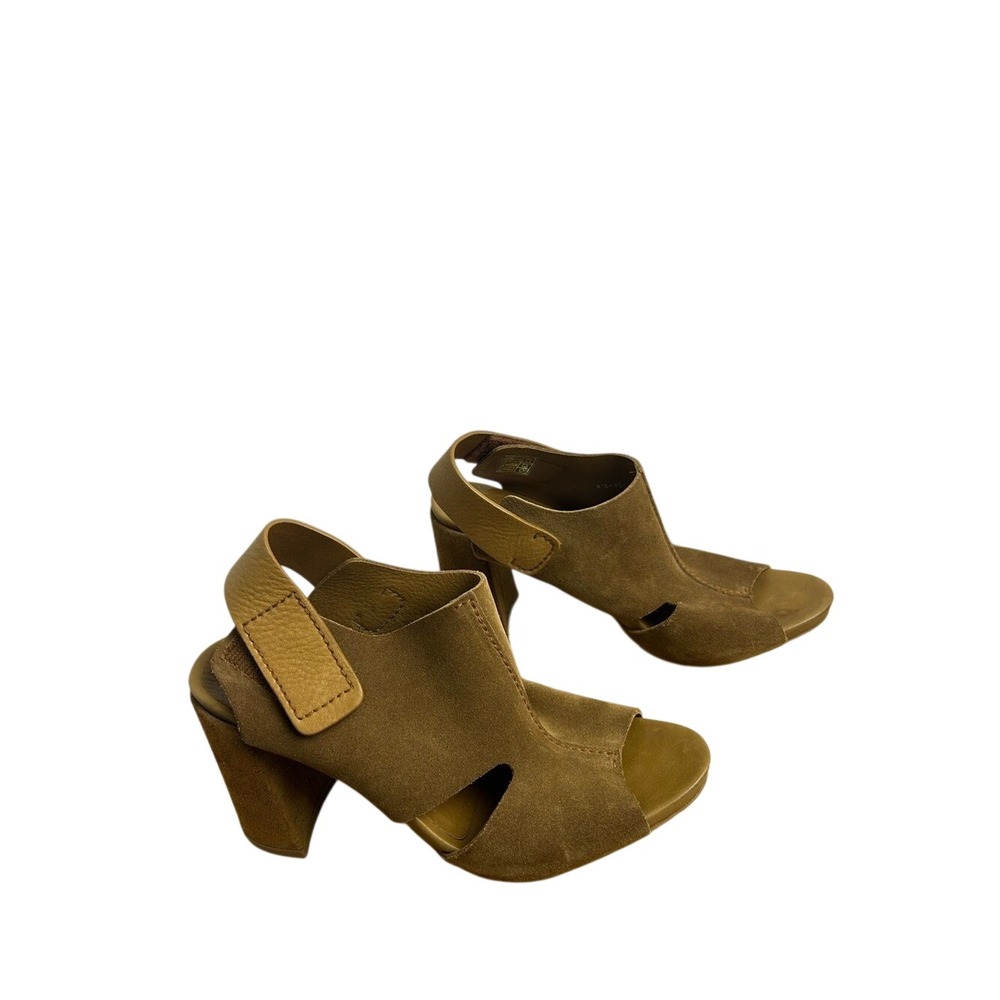 Pedro Garcia Brown Suede Peep-Toe Slingback Heels Sandals size 37 made in Spain